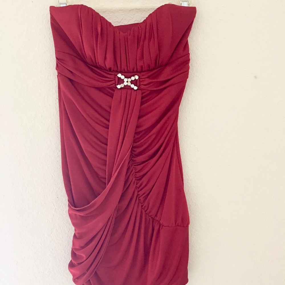 🔥Pleated Strapless Red Bodycon Dress with Sash🔥